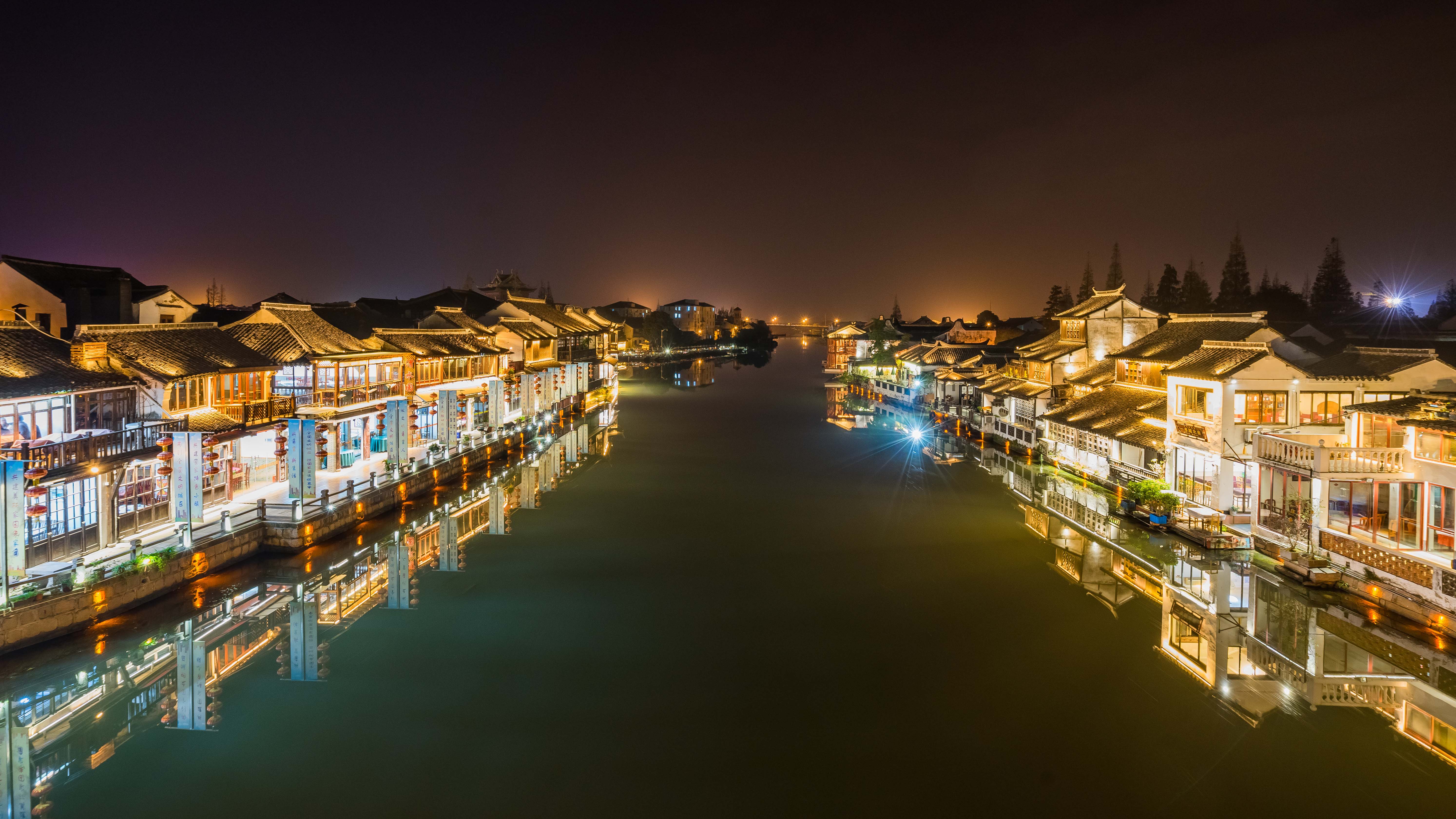上海朱家角古鎮(zhèn)夜景
